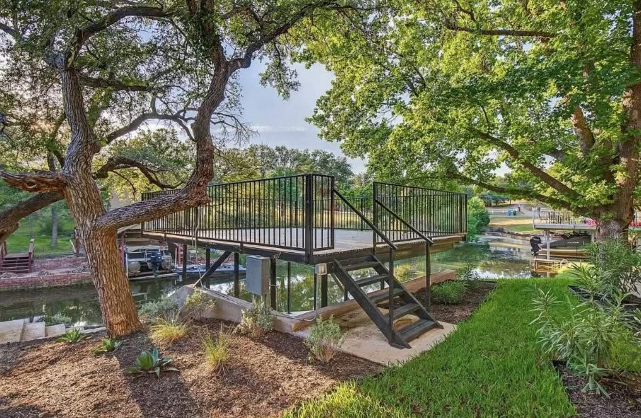 Lakeside custom home build